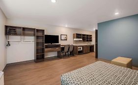 Woodspring Suites Bellflower - Los Angeles